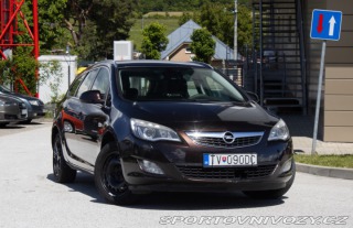 Opel Astra Sport Tourer  ST 2.0 CDTI 2012
