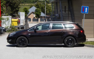 Opel Astra Sport Tourer  ST 2.0 CDTI 2012