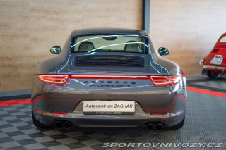 Porsche 911 Carrera 4 GTS 2015