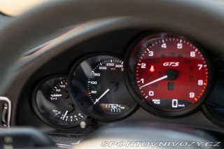 Porsche 911 Carrera 4 GTS 2015
