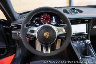 Porsche 911 Carrera 4 GTS 2015