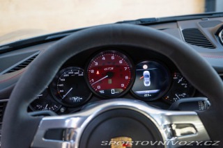 Porsche 911 Carrera 4 GTS 2015