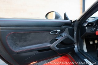 Porsche 911 Carrera 4 GTS 2015