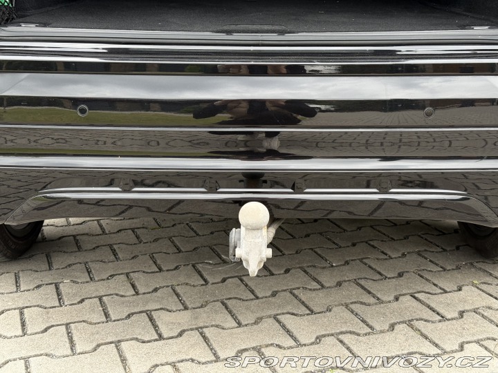 Volvo Ostatní modely XC60 R-Design 173kW Nez.t 2022