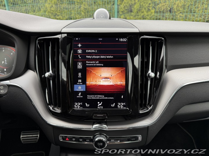 Volvo Ostatní modely XC60 R-Design 173kW Nez.t 2022