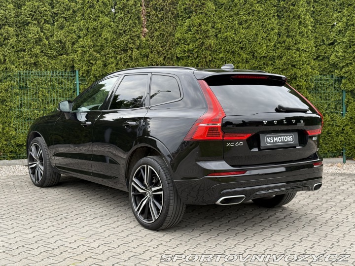 Volvo Ostatní modely XC60 R-Design 173kW Nez.t 2022