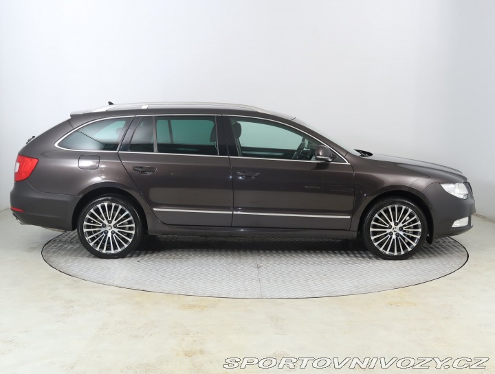 Škoda Superb Elegance 3.6 FSI V6 2010