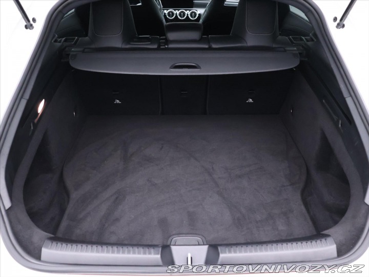 Mercedes-Benz CLA 1,3 i 118 kW 250 E-Hybrid 2022