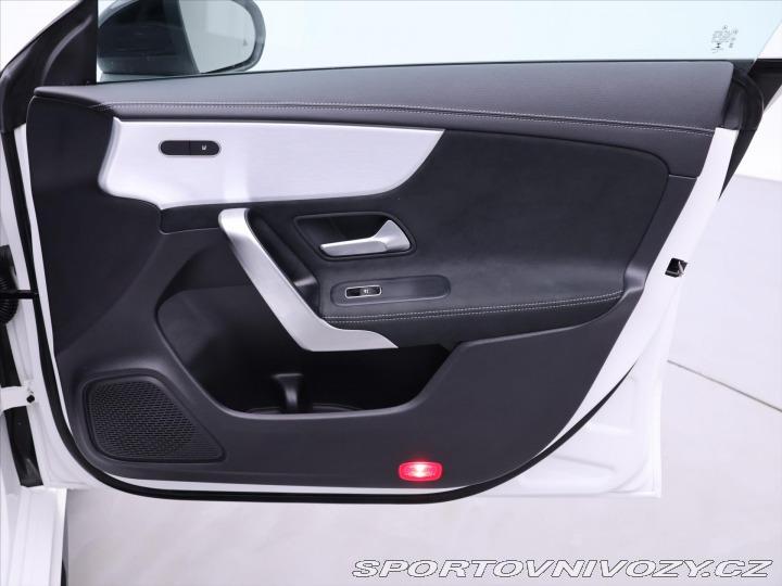 Mercedes-Benz CLA 1,3 i 118 kW 250 E-Hybrid 2022