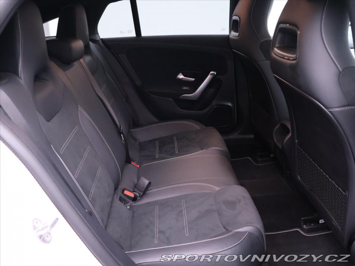 Mercedes-Benz CLA 1,3 i 118 kW 250 E-Hybrid 2022