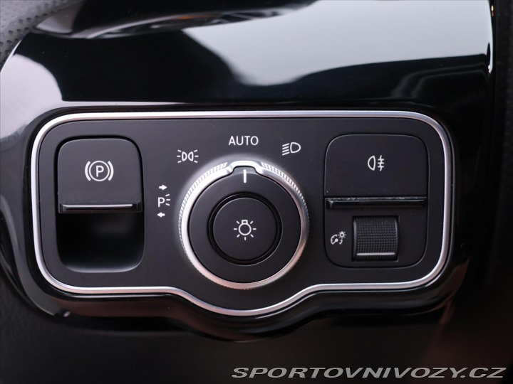 Mercedes-Benz CLA 1,3 180 AMG line Panorama 2020