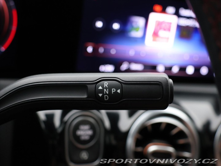 Mercedes-Benz CLA 1,3 180 AMG line Panorama 2020