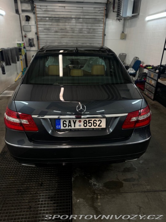 Mercedes-Benz E 3,0 E350 (W212) avangar 2010