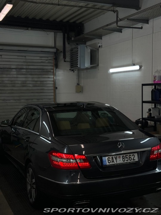 Mercedes-Benz E 3,0 E350 (W212) avangar 2010