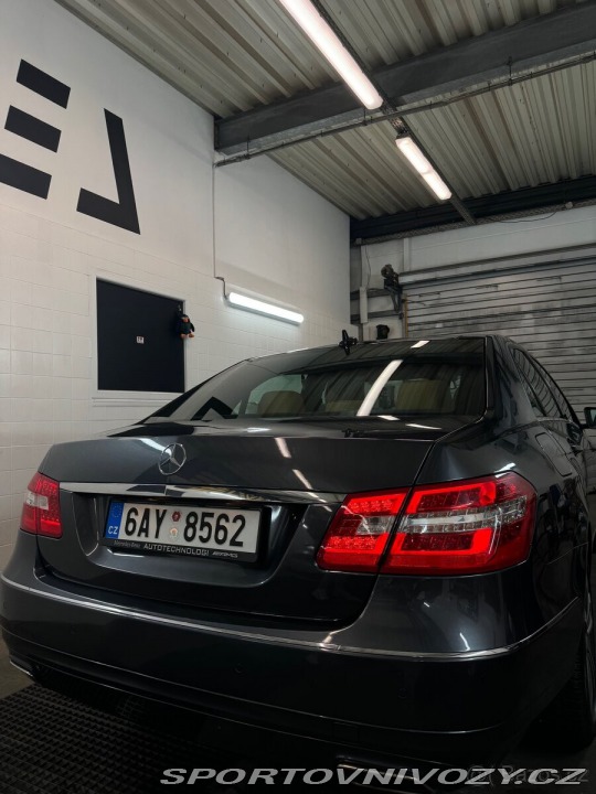 Mercedes-Benz E 3,0 E350 (W212) avangar 2010
