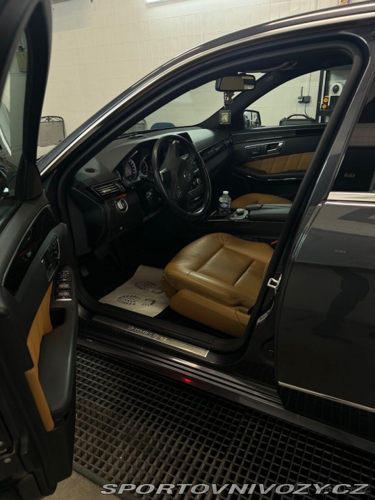 Mercedes-Benz E 3,0 E350 (W212) avangar 2010