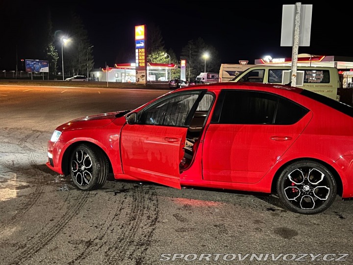 Škoda Ostatní modely Octavia 2,0 3 VRS 2.0 tsi 2014