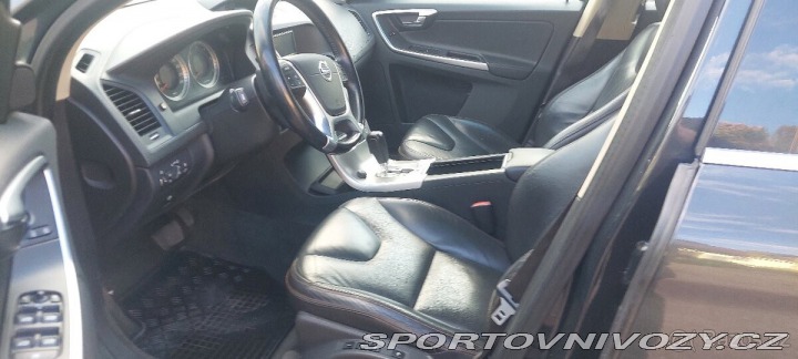 Volvo Ostatní modely XC60 2,4 diesel 4x4, WD 5D 2010