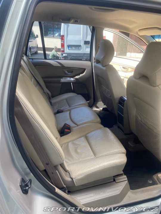 Volvo Ostatní modely XC90 2,4 D5 AWD 120 kW 4x4 + 2004
