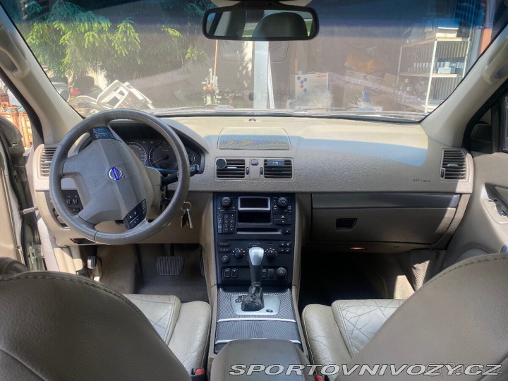 Volvo Ostatní modely XC90 2,4 D5 AWD 120 kW 4x4 + 2004