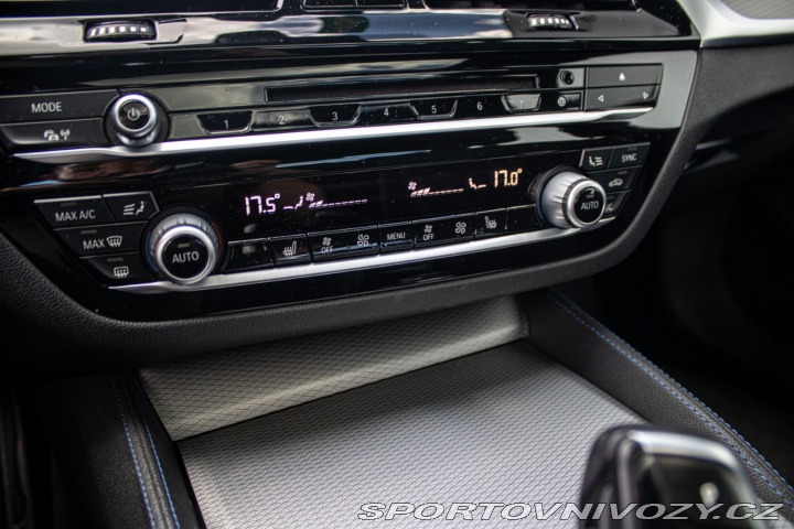 BMW 5 540i xDrive A/T 2017