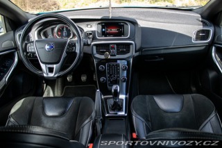 Volvo V40 D4 2.0L Drive-E Momentum 2014