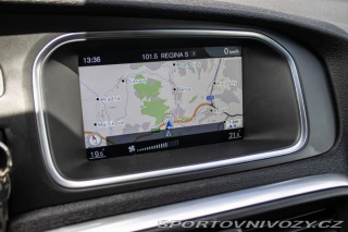 Volvo V40 D4 2.0L Drive-E Momentum 2014