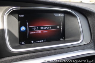 Volvo V40 D4 2.0L Drive-E Momentum 2014