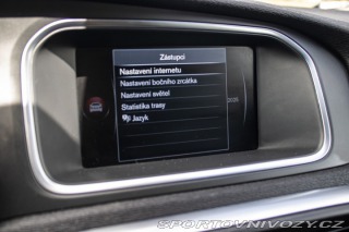 Volvo V40 D4 2.0L Drive-E Momentum 2014