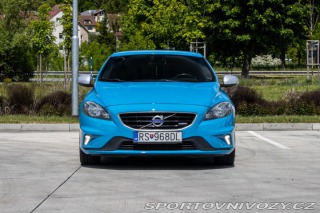Volvo V40 D4 2.0L Drive-E Momentum 2014