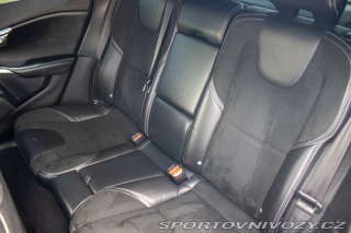 Volvo V40 D4 2.0L Drive-E Momentum 2014