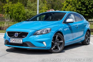 Volvo V40 D4 2.0L Drive-E Momentum 2014