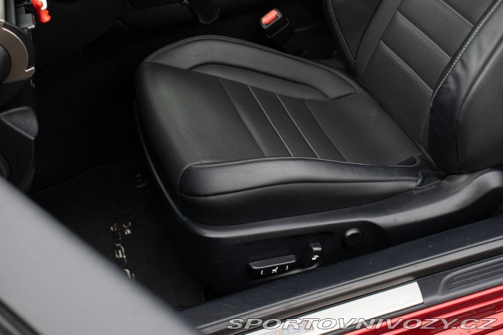 Lexus RC 300h Luxury 2016