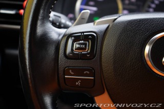 Lexus RC 300h Luxury 2016
