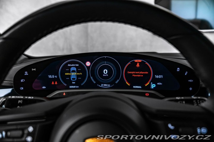 Porsche Taycan 4S Cross Turismo, cherry 2021