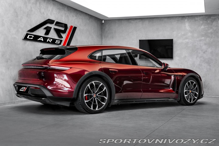 Porsche Taycan 4S Cross Turismo, cherry 1800