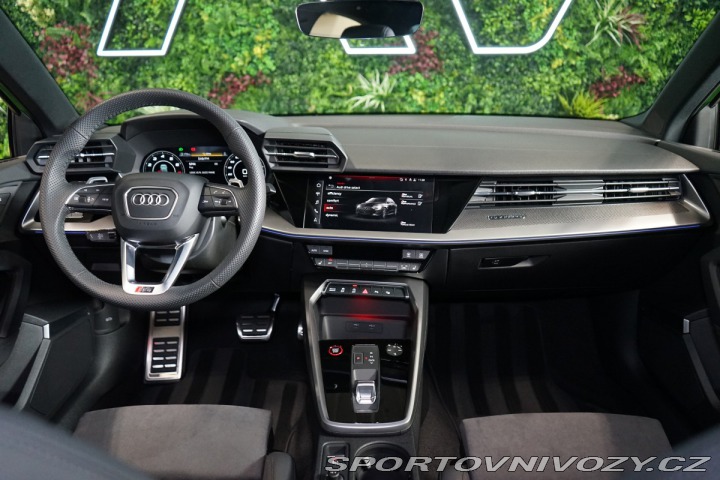 Audi RS3 LIMO*B&O*MATRIX*280 K 2024