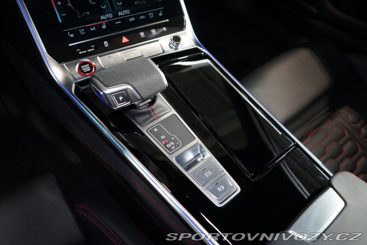 Audi RS6 PERFORMANCE*CERAMIC*ZÁRUK 2024