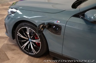 BMW 5 B&W*PANO*TAŽNÉ* 2024