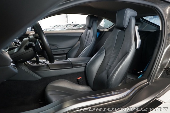 BMW i8 1.5i EDrive LED HUD Camer 2018