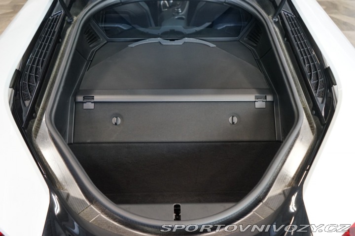 BMW i8 1.5i EDrive LED HUD Camer 2018