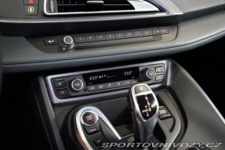 BMW i8 1.5i EDrive LED HUD Camer 2018