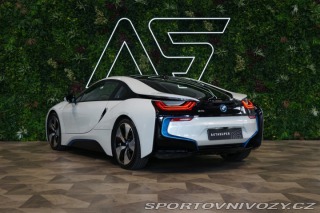 BMW i8 1.5i EDrive LED HUD Camer 2018