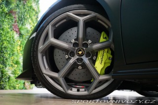 Lamborghini Huracán EVO SPYDER AWD*LIFT*ZÁRUK 2023