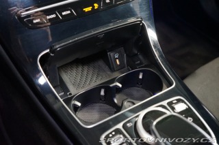 Mercedes-Benz C 300*4MATIC*AMG*LED*CARPLA 2020