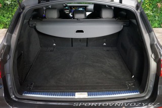 Mercedes-Benz E 220d*4M*AMG*LED*DISTRONIC 2020