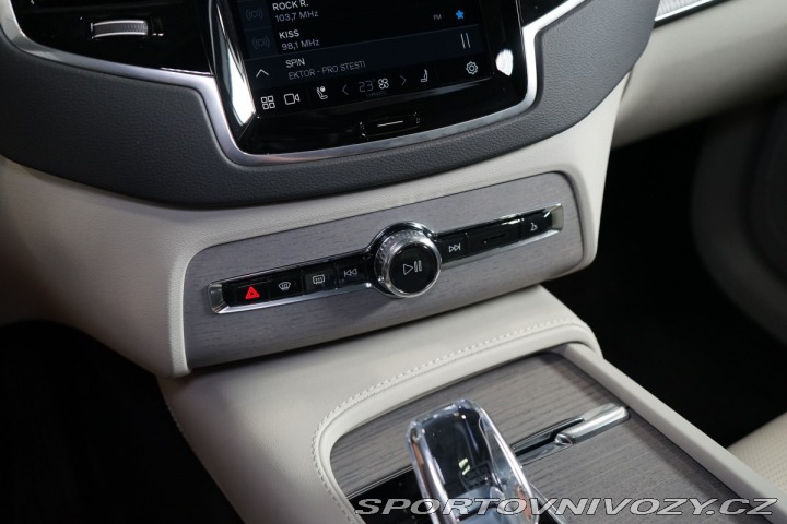 Volvo Ostatní modely XC90 T8*AWD*RECHARGE*B&W*N 2024