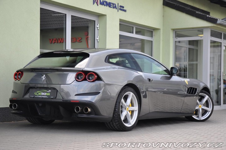 Ferrari GTC4Lusso V12 DCT P-DISPLAY LIFT 14 2018