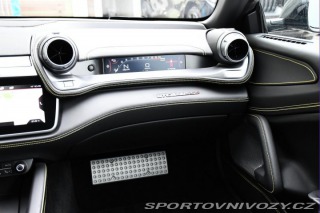 Ferrari GTC4Lusso V12 DCT P-DISPLAY LIFT 14 2018
