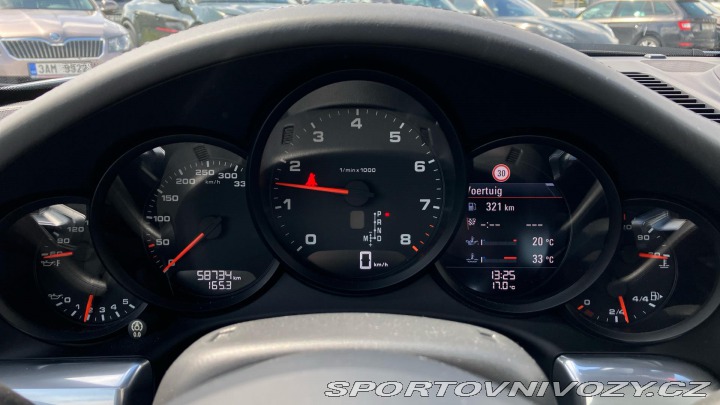 Porsche 911 Carrera Cabriolet 2017